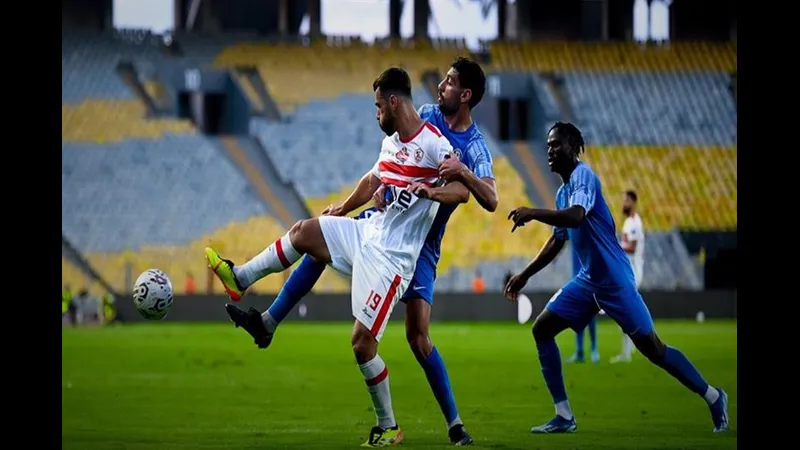 Trận đấu bóng đá giữa Zamalek và Smouha Trận đấu bóng đá giữa Zamalek và Smouha